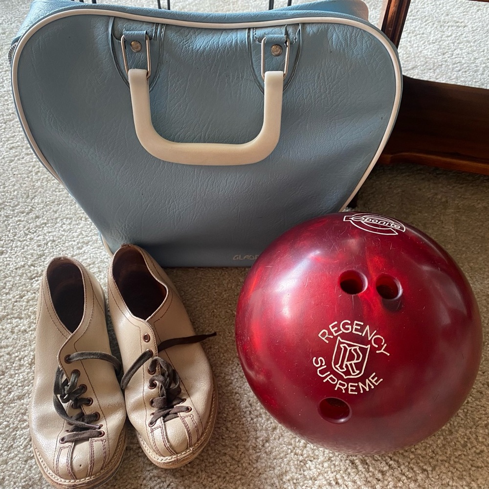 Vintage Retro Bowling Shoes, Tan/Brown, Sz 5-7